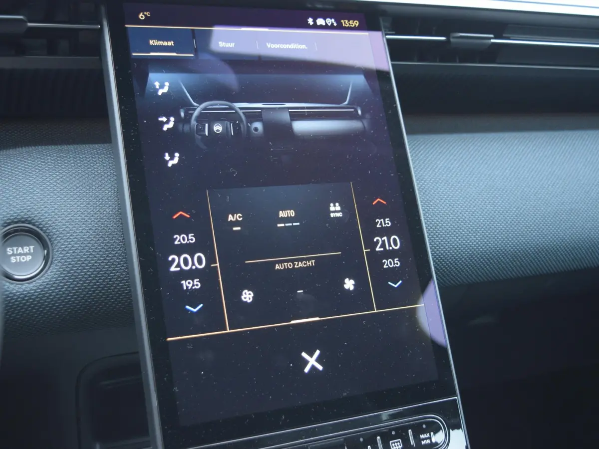 1.6 Plug-In Hybrid 195 Business 19" LICHTMETALEN VELGEN | CLIMATE CONTROL | PARKEERSENSOREN MET CAMERA | NAVI
