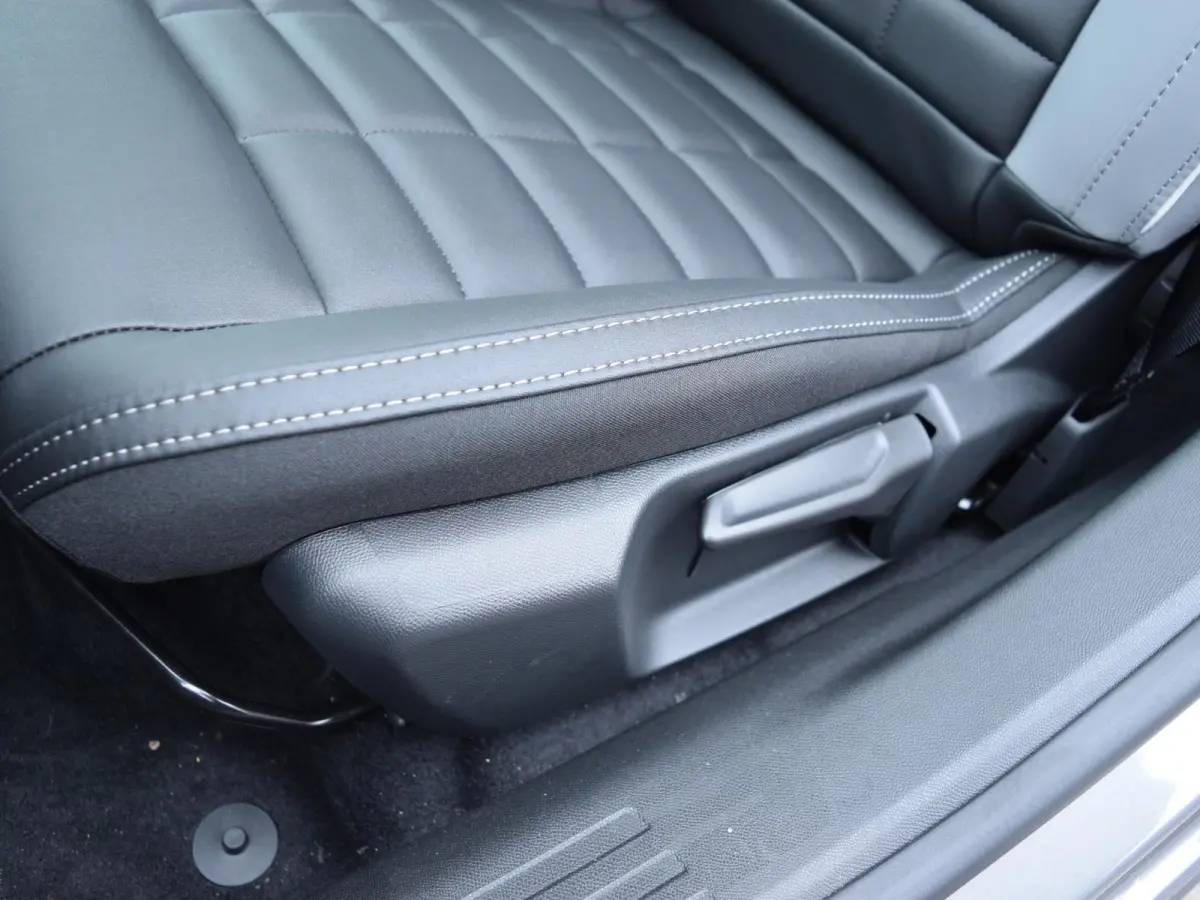 1.2 Hybrid 145pk Max NAVI  | PARKEERSENSOREN MET CAMERA | STOELVERWARMING|