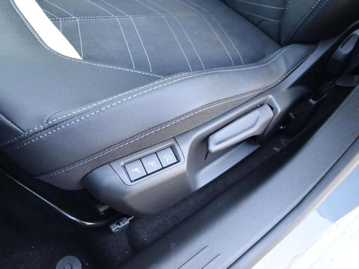 1.2 Turbo Hybrid Ultimate PARKEERSENSOREN MET CAMERA | CLIMATE CONTROL | STOELVERWARMING|