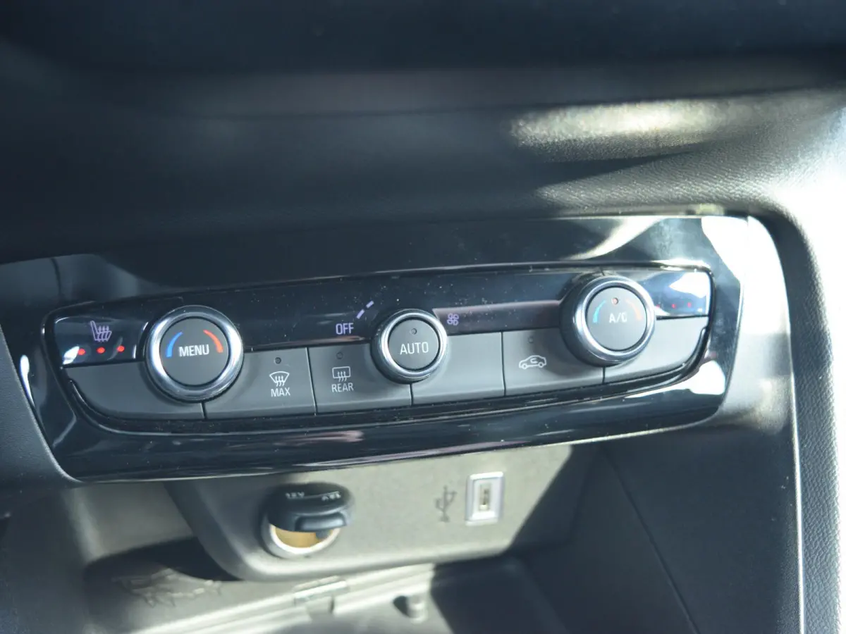 1.2 Turbo Hybrid Ultimate PARKEERSENSOREN MET CAMERA | CLIMATE CONTROL | STOELVERWARMING|