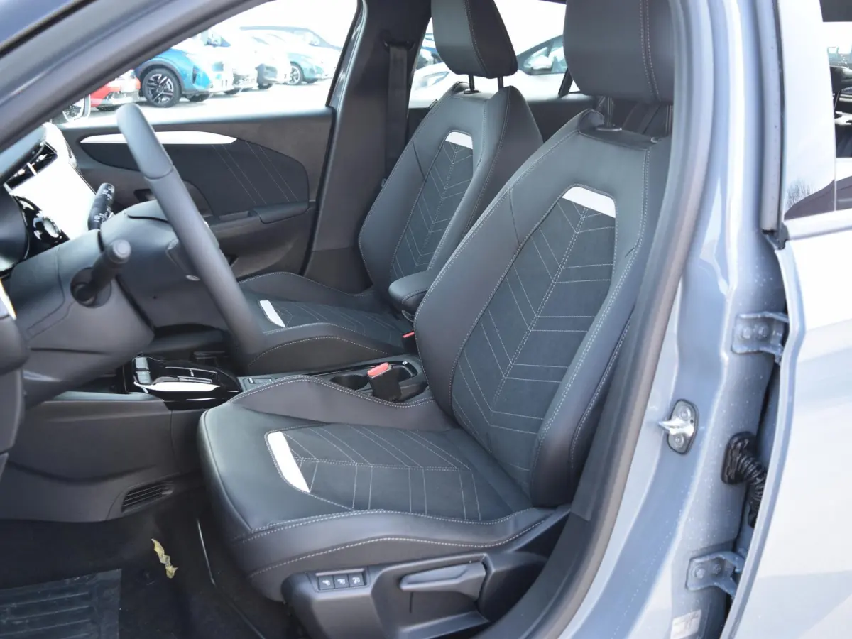 1.2 Turbo Hybrid Ultimate PARKEERSENSOREN MET CAMERA | CLIMATE CONTROL | STOELVERWARMING|