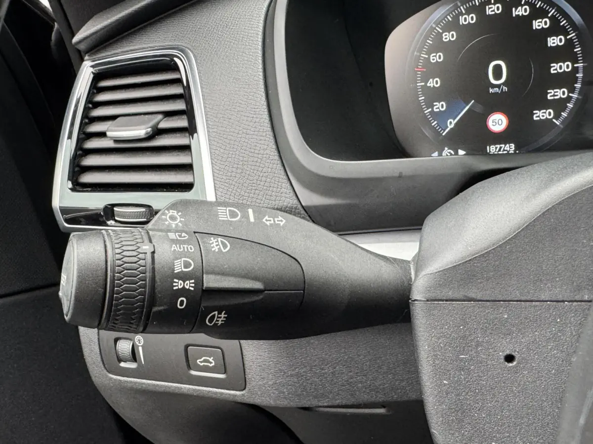 2.0 D5 AWD Inscription|PANO|Head-up|Memory|Leder|Camera|