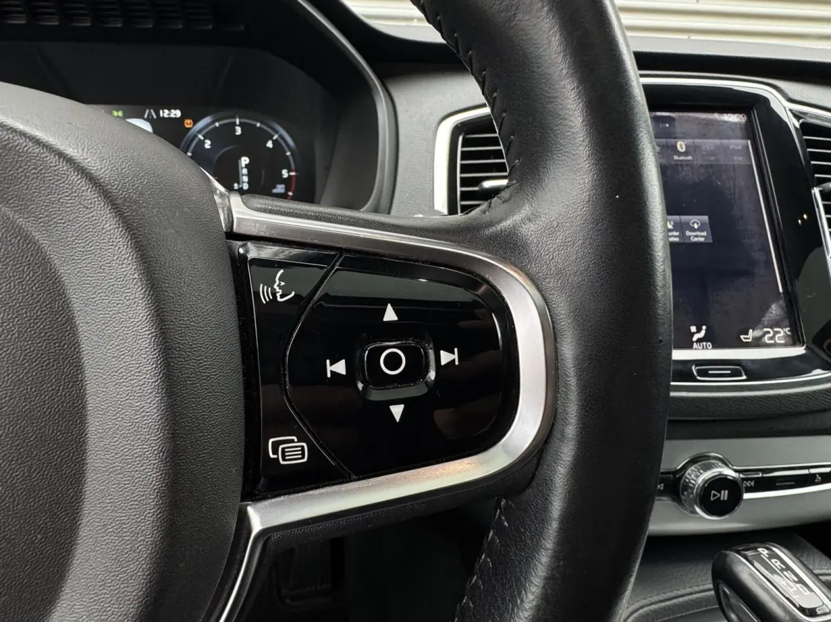 2.0 D5 AWD Inscription|PANO|Head-up|Memory|Leder|Camera|