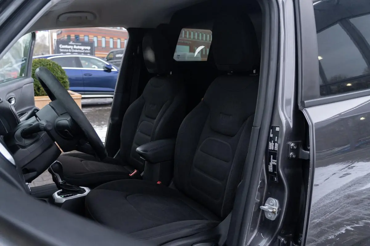 1.6 MultiJet Limited Aut.|Euro 6|GrijsKenteken|BTW|Org NL NAP|Trekhaak|2e Eig|Airco|Camera|Keyless|Cruise|Dealer Onderhouden