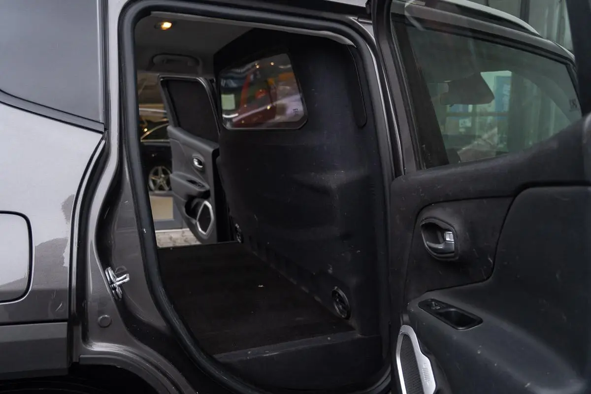 1.6 MultiJet Limited Aut.|Euro 6|GrijsKenteken|BTW|Org NL NAP|Trekhaak|2e Eig|Airco|Camera|Keyless|Cruise|Dealer Onderhouden
