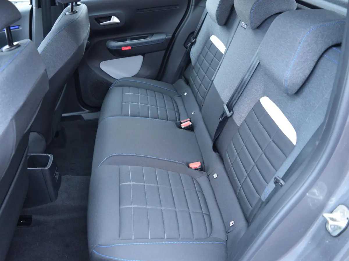 1.2 Turbo 100pk Business | TOT 8 JAAR GARANTIE | NAVI | AIRCO | CRUISE CONTROL | PARKEERSENSOREN | BLUETOOTH |