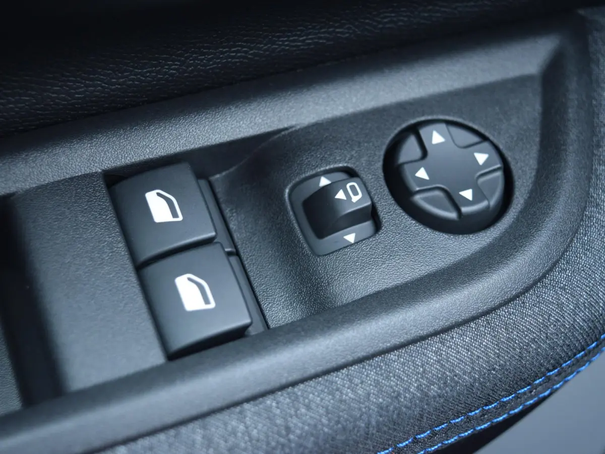 1.2 Turbo 100pk Business | TOT 8 JAAR GARANTIE | NAVI | AIRCO | CRUISE CONTROL | PARKEERSENSOREN | BLUETOOTH |