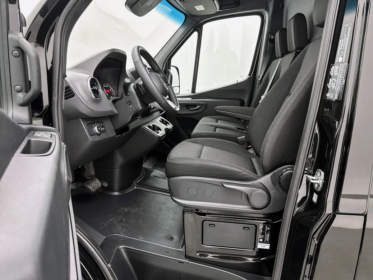 317 CDI L3H2 Pro Navigatie Trekhaak Stoel en stuurverwarming Parkeerpakket Betimmering