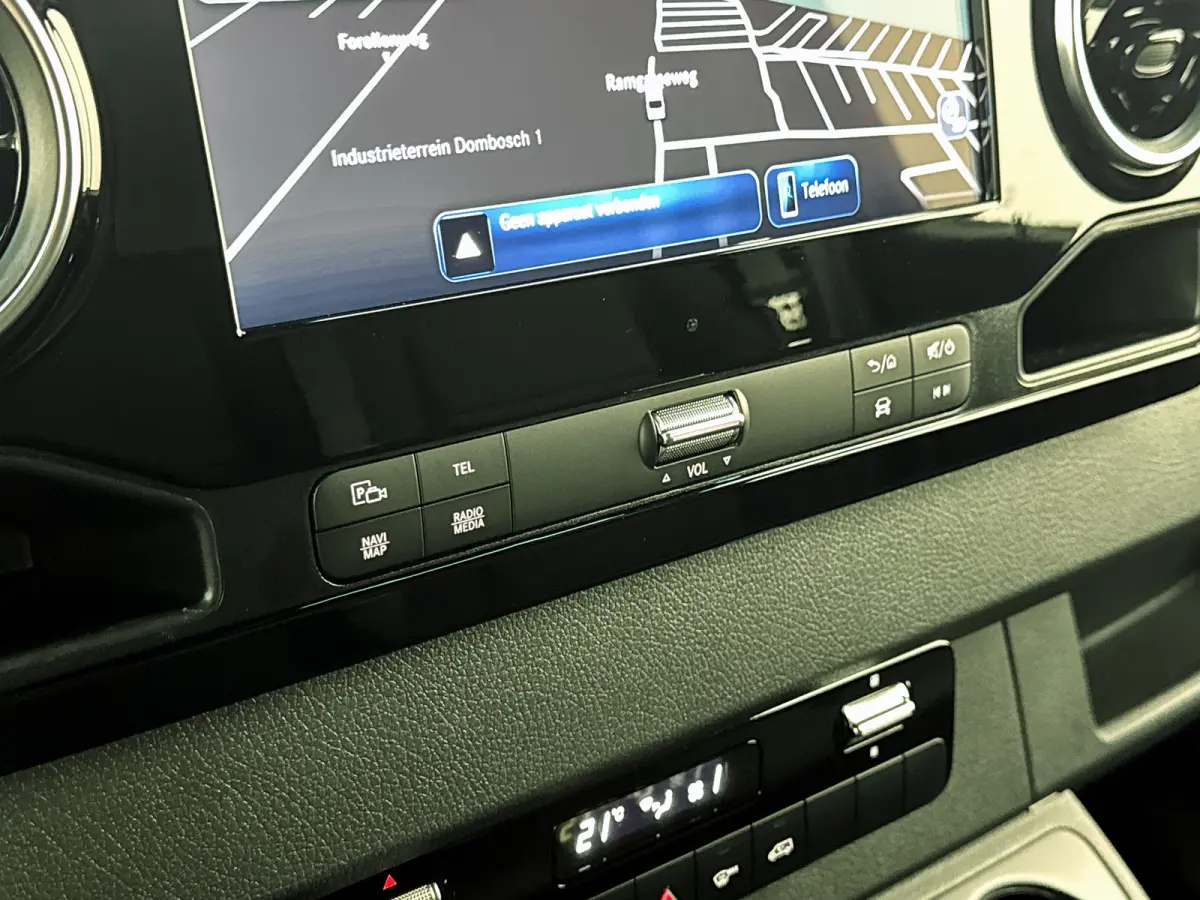 317 CDI L3H2 Pro Navigatie Trekhaak Stoel en stuurverwarming Parkeerpakket Betimmering