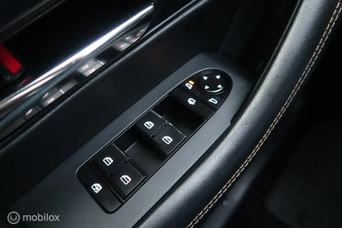 2.5 e-SkyActiv PHEV Homura TREKHAAK, PANODAK