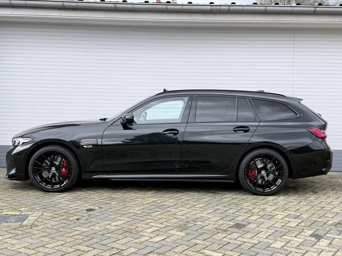 330e M-Sport PRO|PANO|ACC|T.HAAK|MEMORY|CARBON|