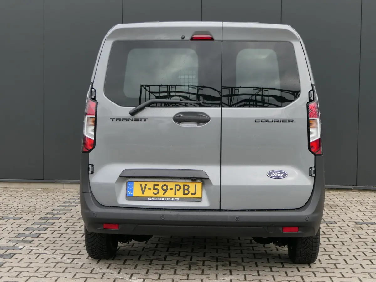 1.0 EcoBoost Trend | Winterpack | Camera | Schuifdeur | CarPlay/Android Auto | Parkeersensoren | Cruise Control | DAB