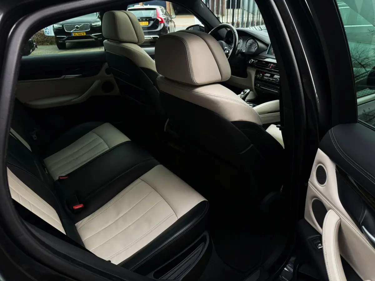 XDrive30d High Executive 258PK|Full Led|Proff Navi|Kantel/Schuifdak|HarmanKardon|Memmory|HUD|Leder|StoelVW|AUT|Flippers