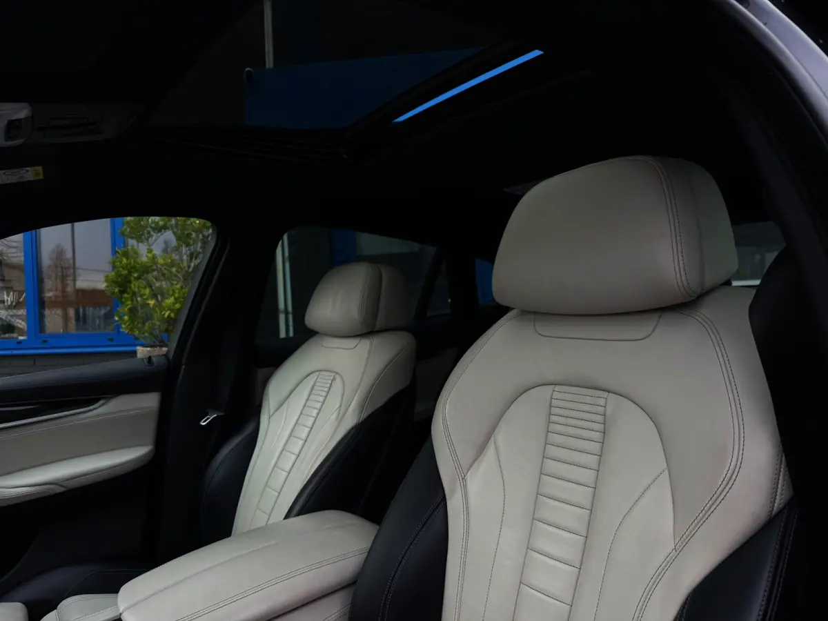 XDrive30d High Executive 258PK|Full Led|Proff Navi|Kantel/Schuifdak|HarmanKardon|Memmory|HUD|Leder|StoelVW|AUT|Flippers