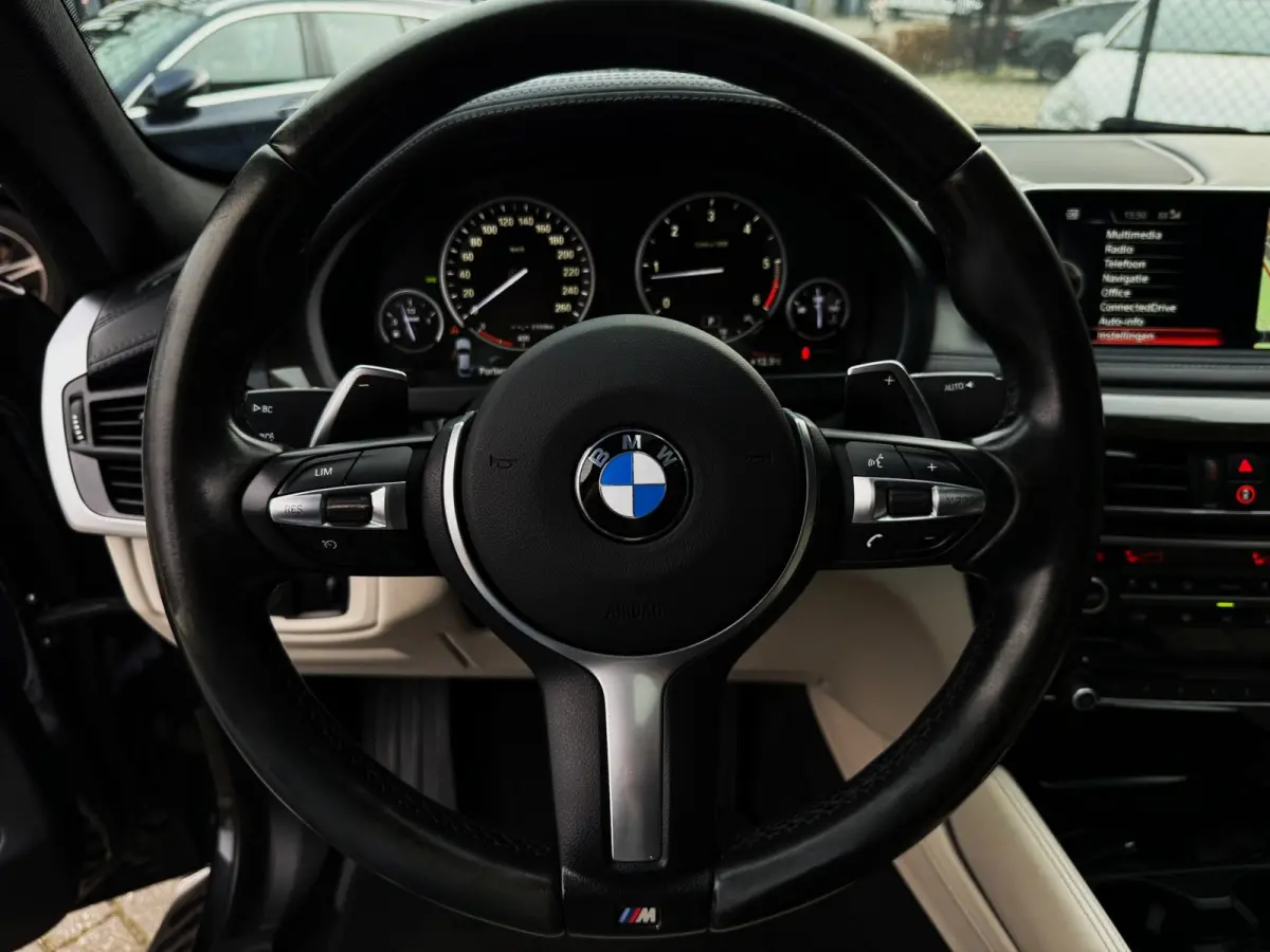 XDrive30d High Executive 258PK|Full Led|Proff Navi|Kantel/Schuifdak|HarmanKardon|Memmory|HUD|Leder|StoelVW|AUT|Flippers