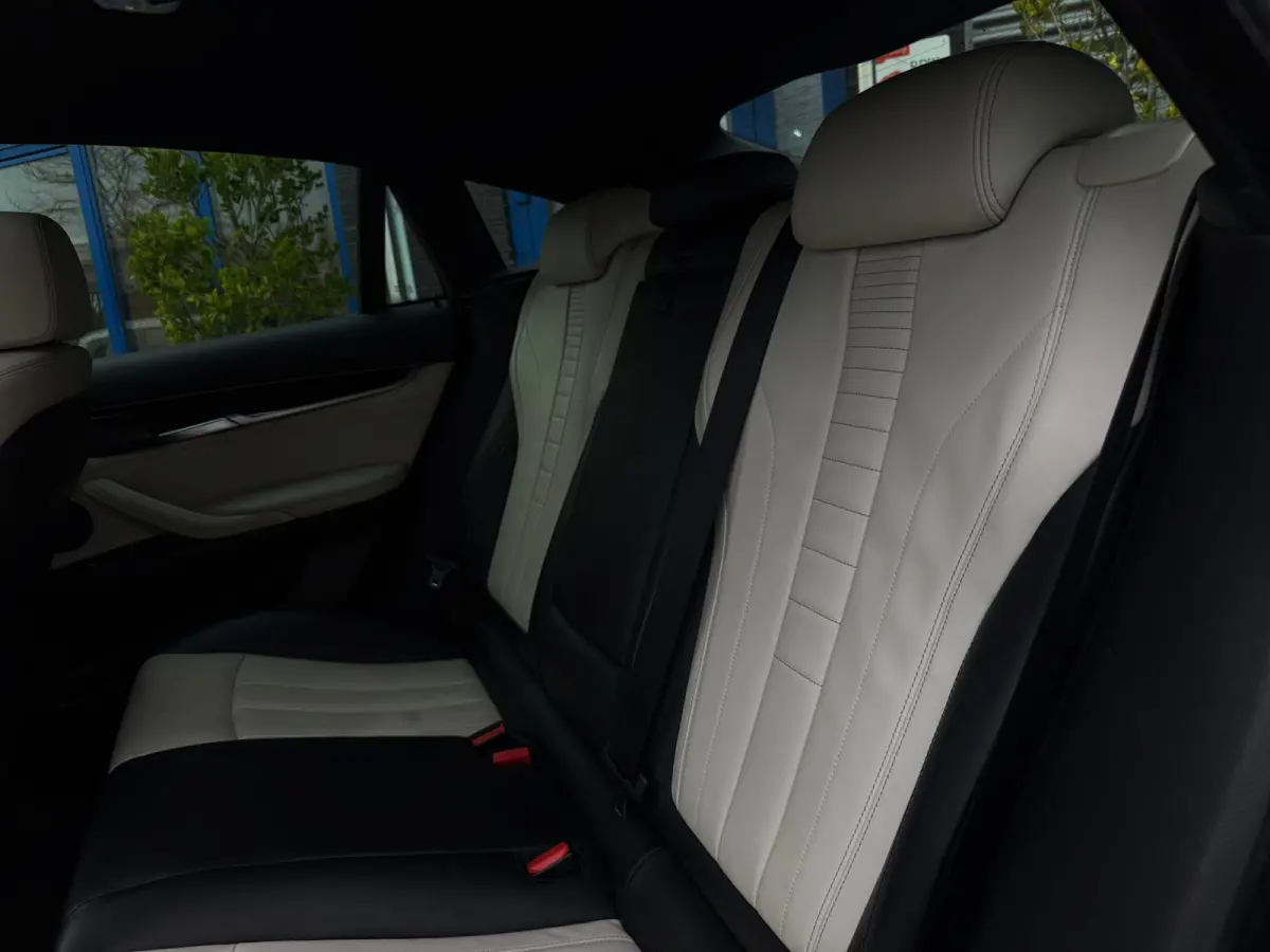 XDrive30d High Executive 258PK|Full Led|Proff Navi|Kantel/Schuifdak|HarmanKardon|Memmory|HUD|Leder|StoelVW|AUT|Flippers