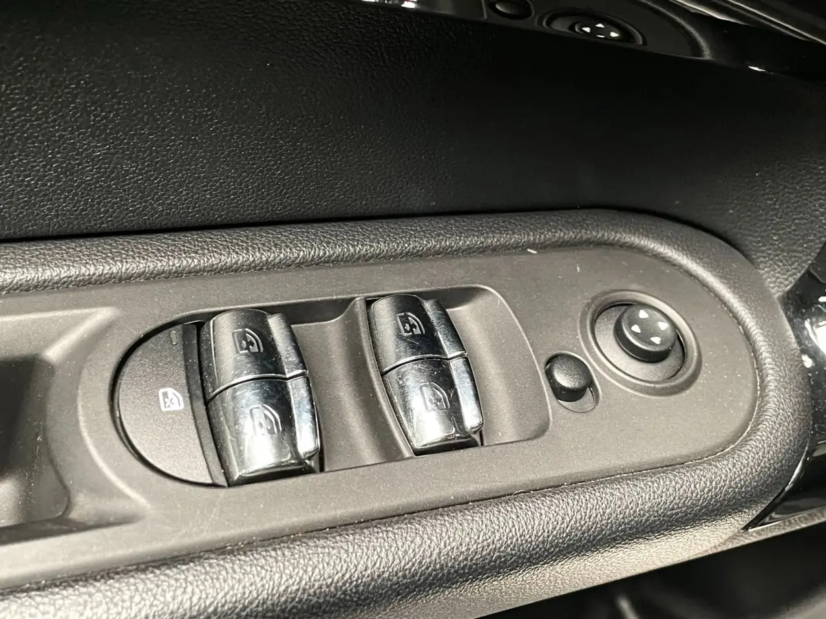 Mini 2.0 Cooper S Edition PANO NAVI 190 PK AFN TREKHAAK