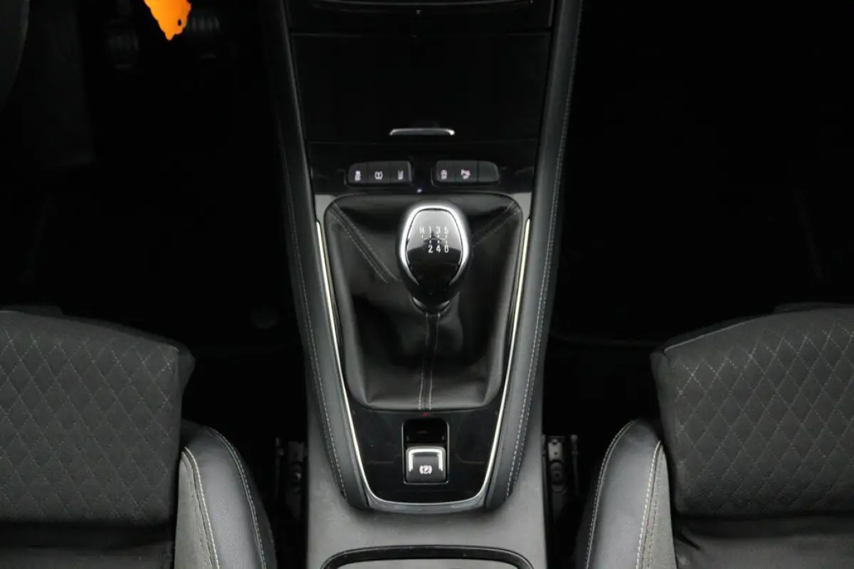 1.2 Turbo Online Edition*NAVI*ECC*SPORTSTOEL*