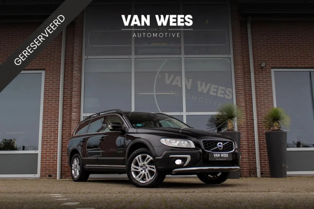 2.0 D4 2WD Momentum | Automaat | 181 pk | Trekhaak | Dakraam | Leer | Navi | PDC | Cruise-control | Climate-Control