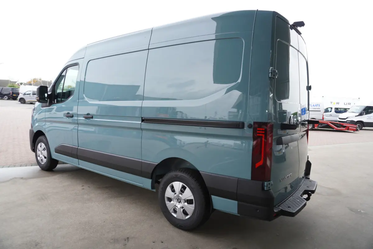 T35 2.0 dCi 170PK L2H2 Extra Schuifdeur L / R DEMO!! Nr. V179 | Climate | Navi | Cruise | Trekhaak | Betimmering laadruimte