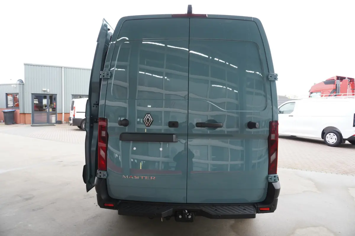 T35 2.0 dCi 170PK L2H2 Extra Schuifdeur L / R DEMO!! Nr. V179 | Climate | Navi | Cruise | Trekhaak | Betimmering laadruimte