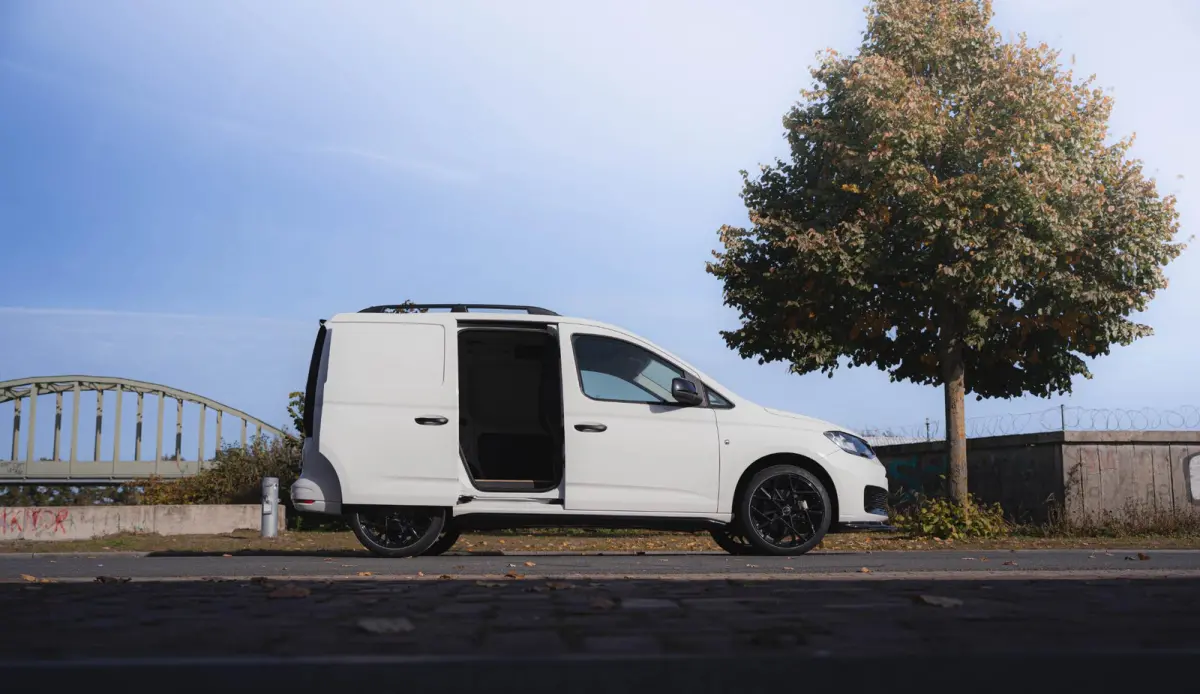 1.5 TSI 115 pk BENZINE Black&White Edition 19" LMV, Spoilers V+A, Airco, Bumpers in Kleur, Cruise Control, 2-Zits