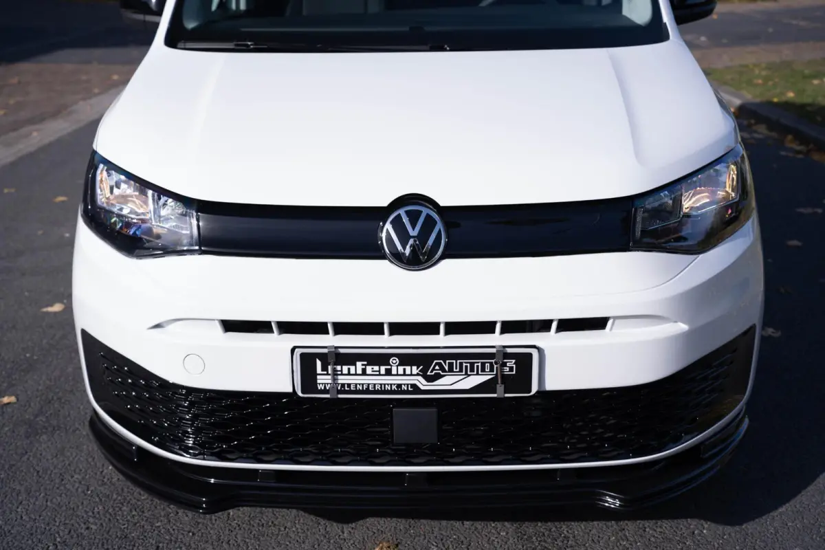 1.5 TSI 115 pk BENZINE Black&White Edition 19" LMV, Spoilers V+A, Airco, Bumpers in Kleur, Cruise Control, 2-Zits