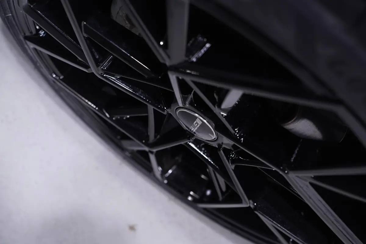 1.5 TSI 115 pk BENZINE Black&White Edition 19" LMV, Spoilers V+A, Airco, Bumpers in Kleur, Cruise Control, 2-Zits