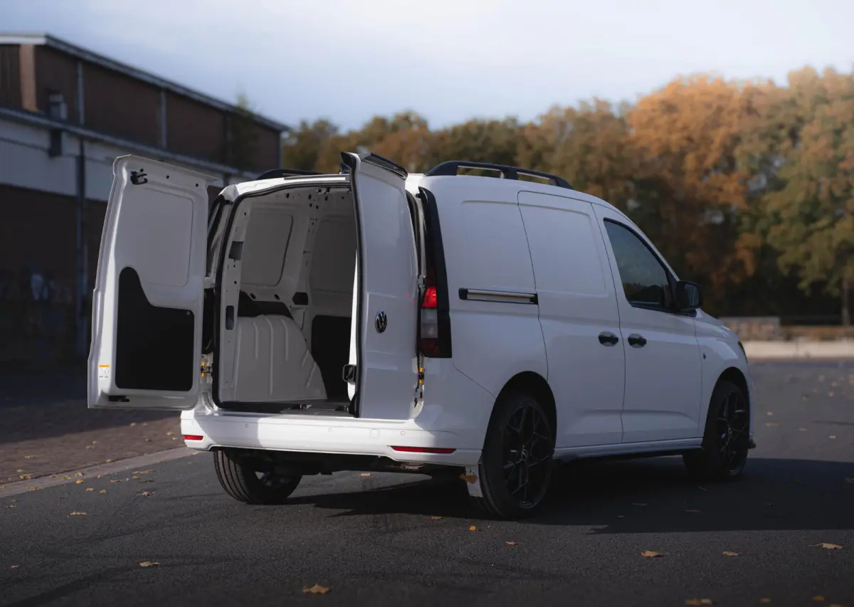 1.5 TSI 115 pk BENZINE Black&White Edition 19" LMV, Spoilers V+A, Airco, Bumpers in Kleur, Cruise Control, 2-Zits