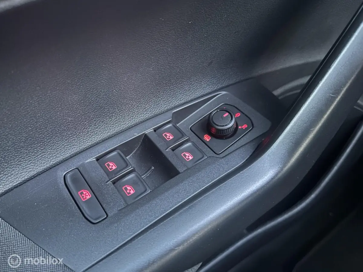 1.0 TSI 95PK Comfortline Business DIGITAAL DASHBOARD ACHTERUITRIJ CAMERA CLIMATE CONTROLE ZEER NETTE AUTO!!