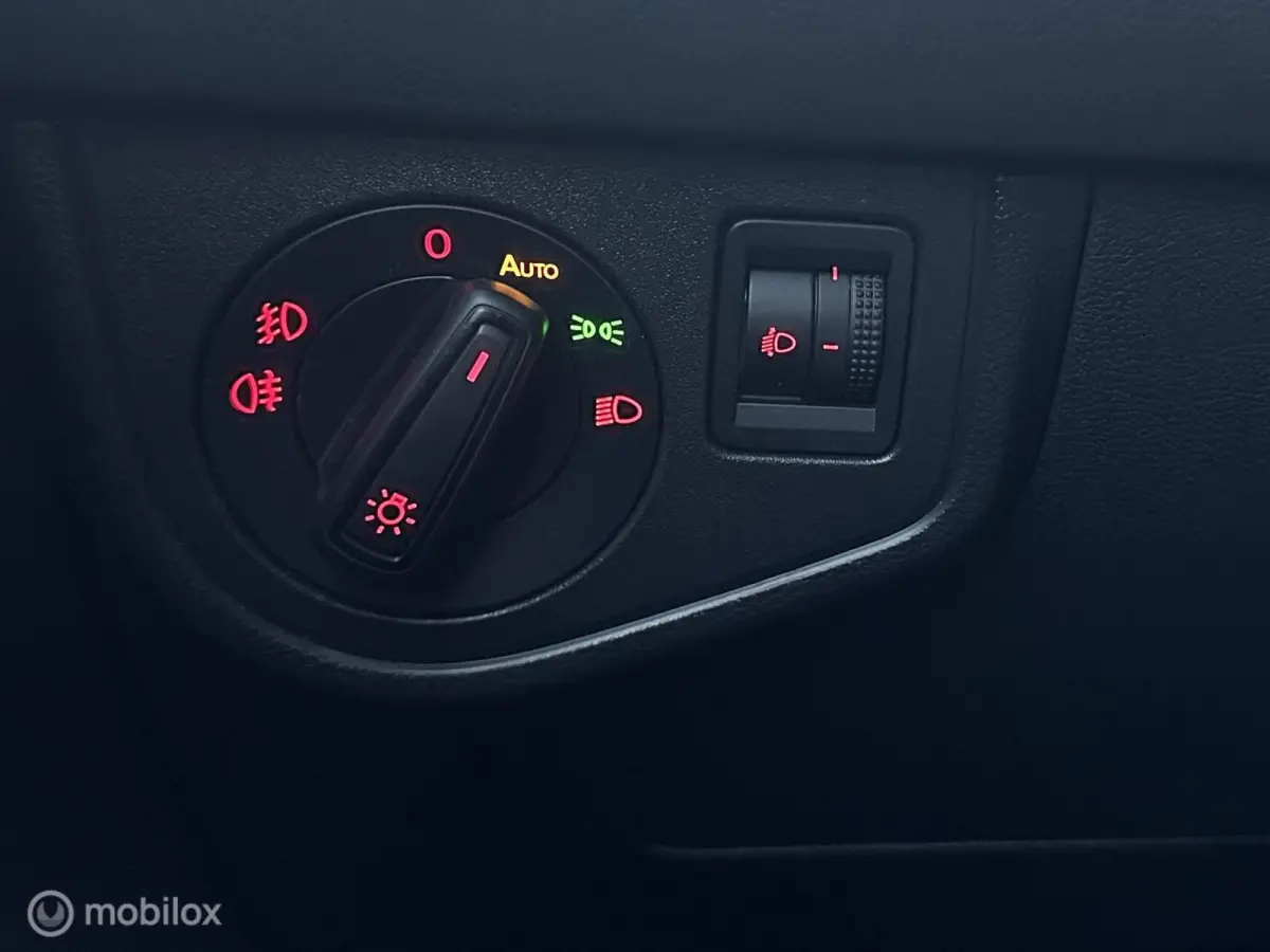1.0 TSI 95PK Comfortline Business DIGITAAL DASHBOARD ACHTERUITRIJ CAMERA CLIMATE CONTROLE ZEER NETTE AUTO!!