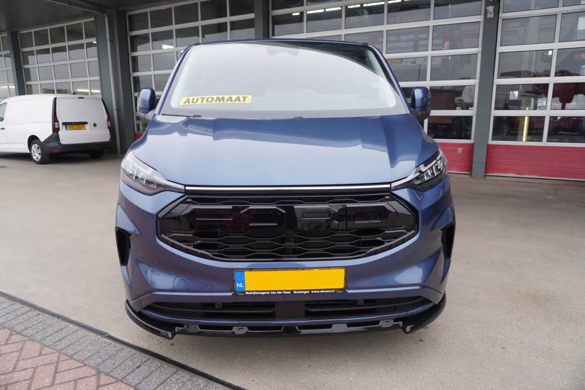 320L 2.0 TDCI 170PK L2H1 Limited Automaat Nr. V018 | Airco | adap.Cruise | Navi | Camera | Blis | 20 inch Lm Velgen Raptor grill /Site steps met verlichting