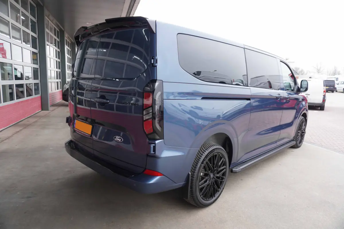 320L 2.0 TDCI 170PK L2H1 Limited Automaat Nr. V018 | Airco | adap.Cruise | Navi | Camera | Blis | 20 inch Lm Velgen Raptor grill /Site steps met verlichting