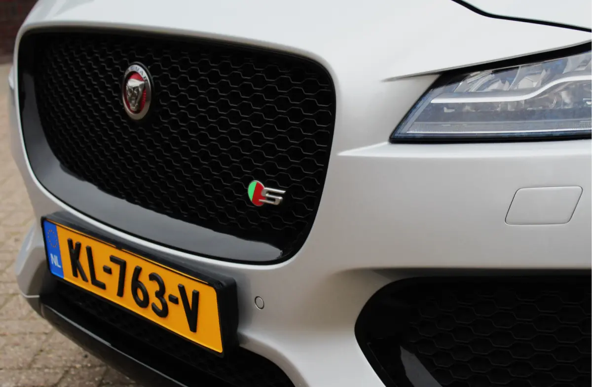 3.0 S/C S Sport First Edition AWD - 1e eig / pano / cruise / elek verw stoelen / V6!