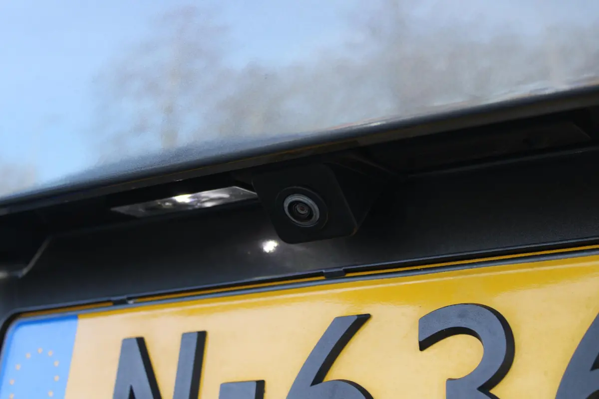 1.2 130PK AUTOMAAT GT PACK BUSINESS | PANORAMISCH SCHUIF/KANTEL DAK | AFNEEMBARE TREKHAAK | ALCANTARA BEKLEDING | FULL LED KOPLAMPEN | FOCAL AUDIO SYSTEM | 19" LICHTMETALEN VELGEN | CLIMATE 