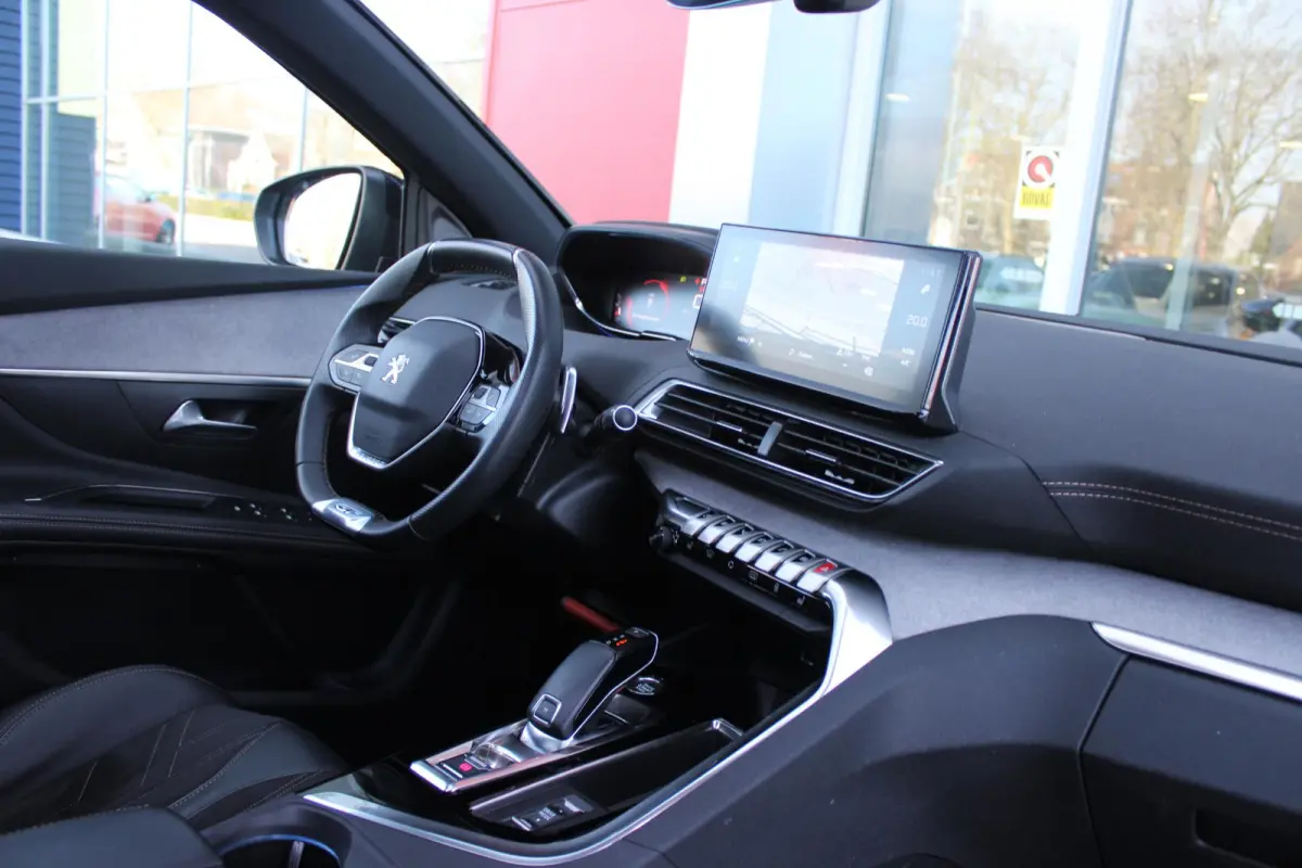 1.2 130PK AUTOMAAT GT PACK BUSINESS | PANORAMISCH SCHUIF/KANTEL DAK | AFNEEMBARE TREKHAAK | ALCANTARA BEKLEDING | FULL LED KOPLAMPEN | FOCAL AUDIO SYSTEM | 19" LICHTMETALEN VELGEN | CLIMATE 
