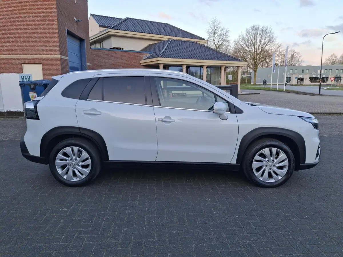 1.5 Hybrid Select afn.trekhaak AUTOMAAT