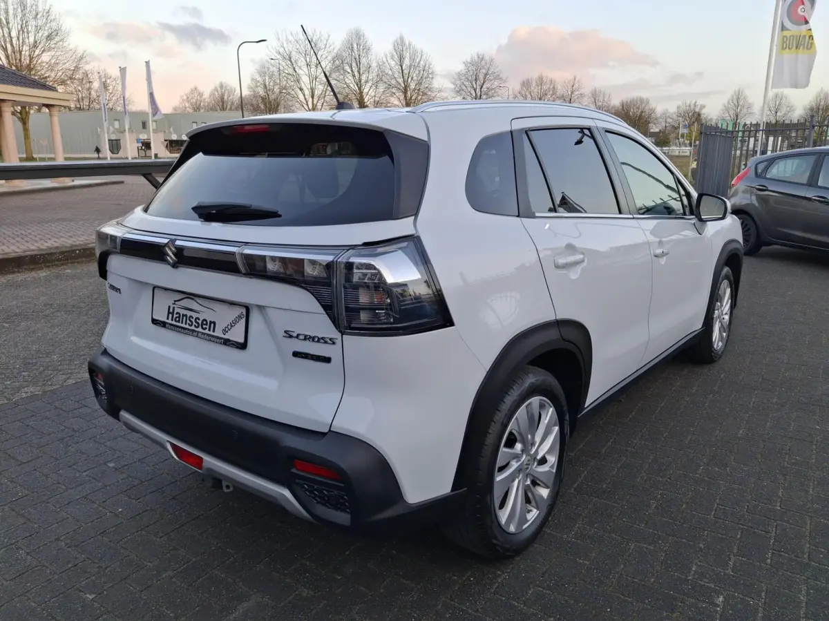1.5 Hybrid Select afn.trekhaak AUTOMAAT