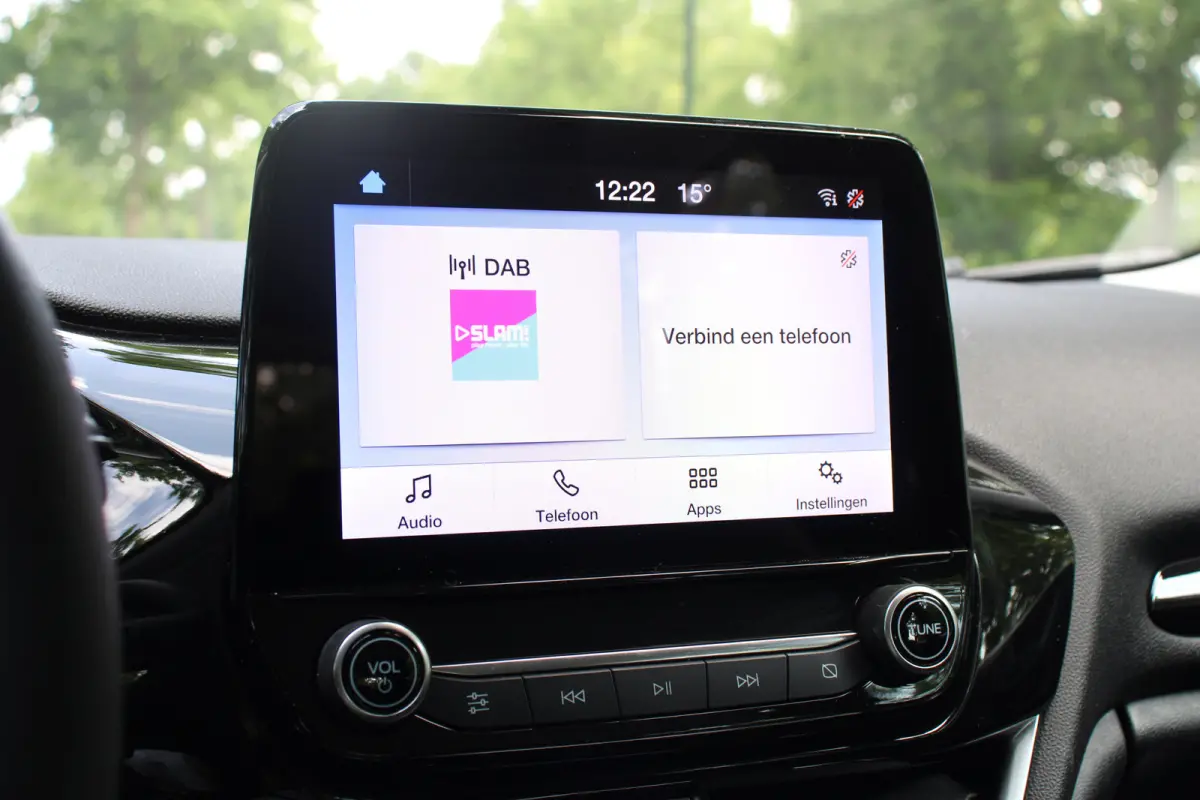 1.0EB TITANIUM | NL-AUTO | DEALER OH | CRUISE | CLIMA | NAVI | APPLE CARPLAY + ANDROID AUTO | LED | PRACHTIGE STAAT!