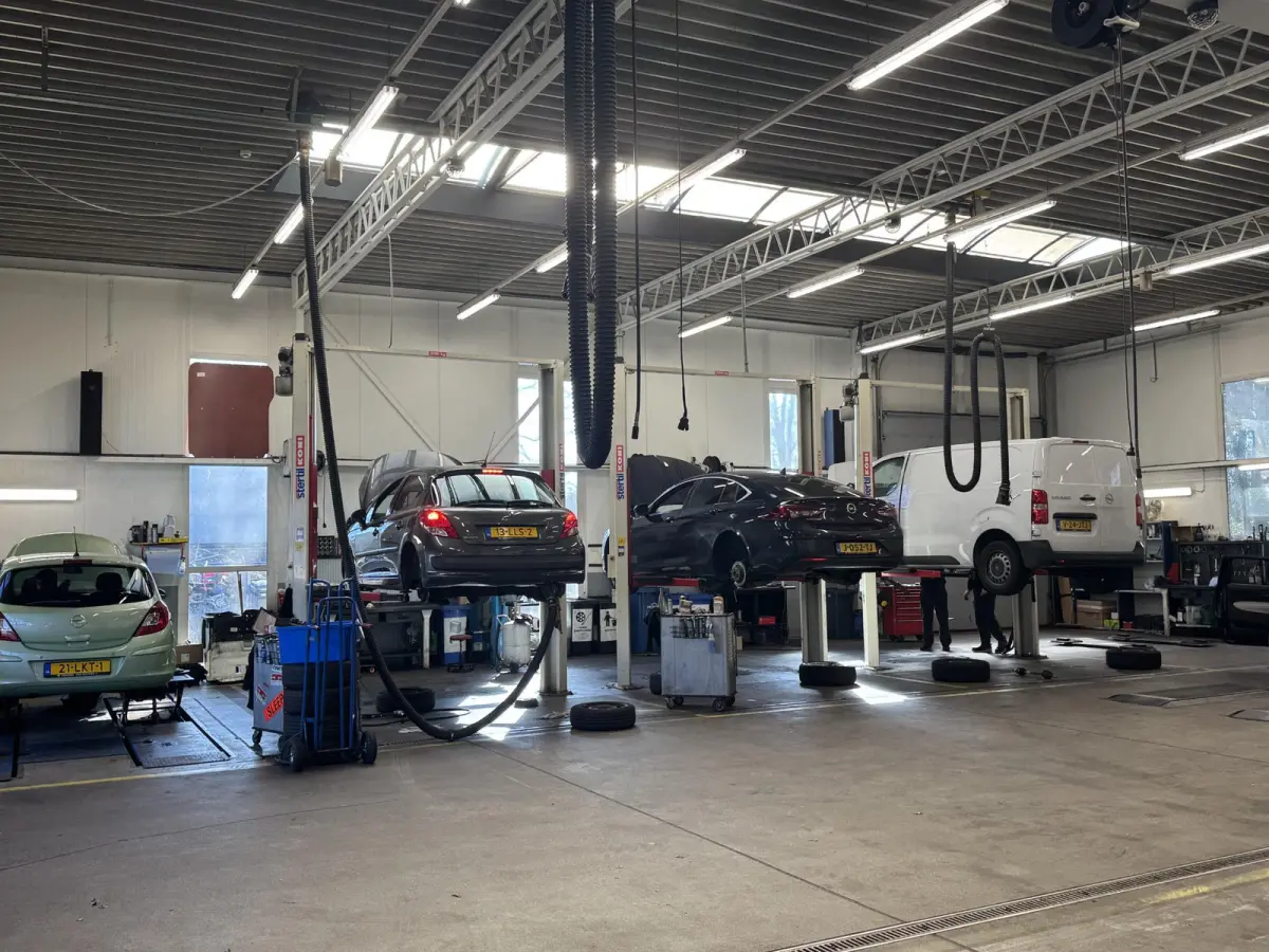 1.2 Hybrid 136 Max / Voorraad Voordeel / JVK Hilversum