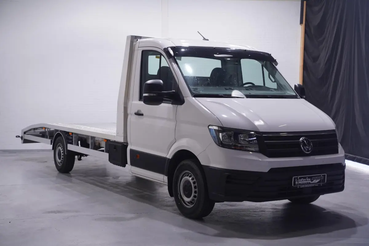 2.0 TDI 140 pk L4 Autotransporter Airco, Cruise Control, Trekhaak 3.000 kg, BPM vrij, 3-Zits