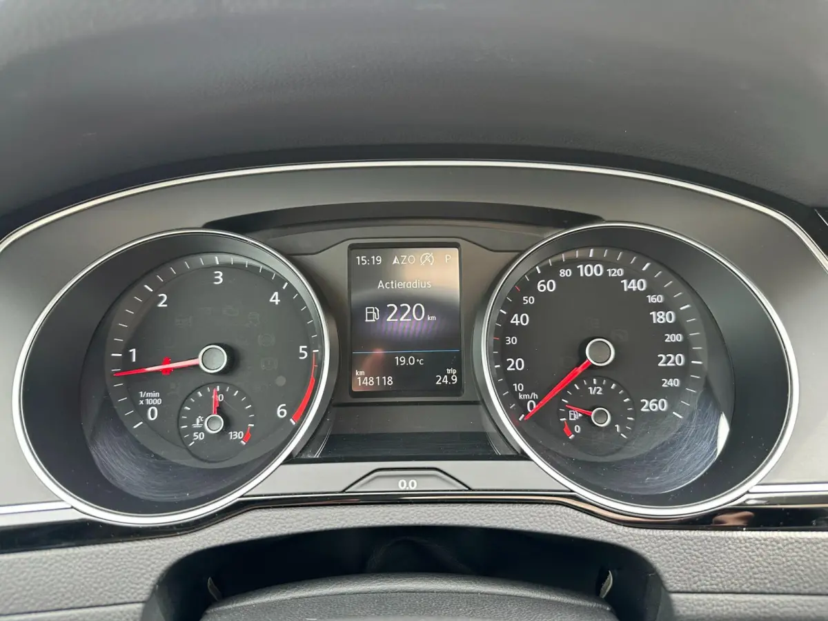 2.0 TDI Business Edition R l ACC l PANO l XENON