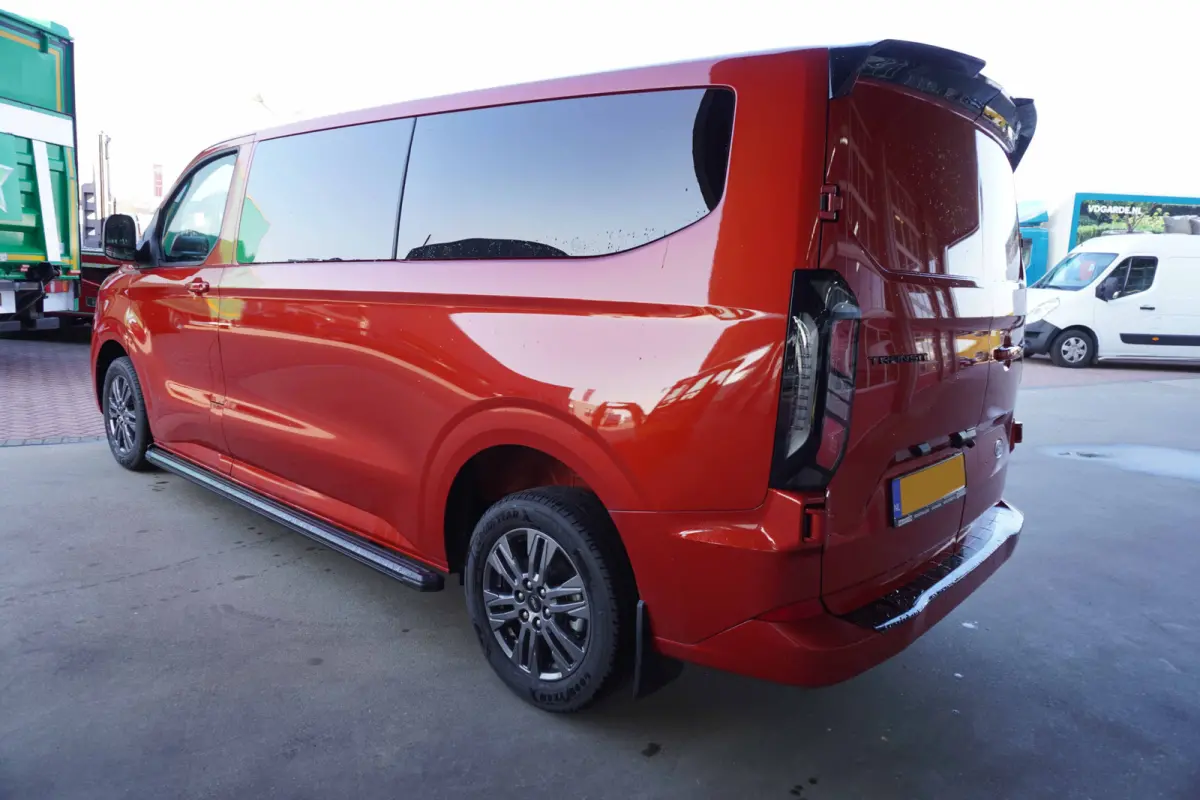 320L 2.0 TDCI 136pk L2H1 Limited Nr. V153 | Airco | Adap.cruise | Navi | Glaslookpanelen | Spoilers