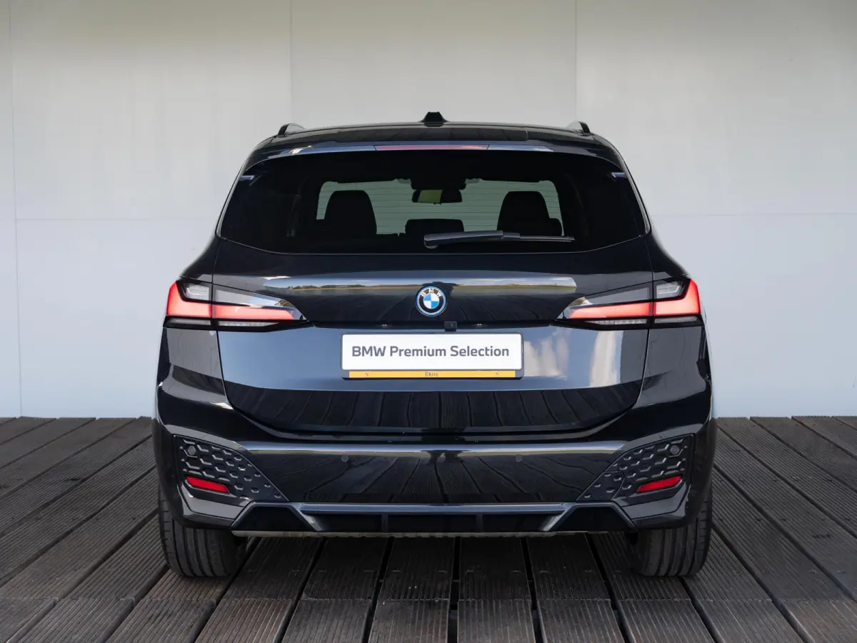 225e xDrive | M Sportpakket | Innovation Pack | Comfort Access | Panoramadak | Isofix | Head-Up Display | Harman-Kardon | 20'' |