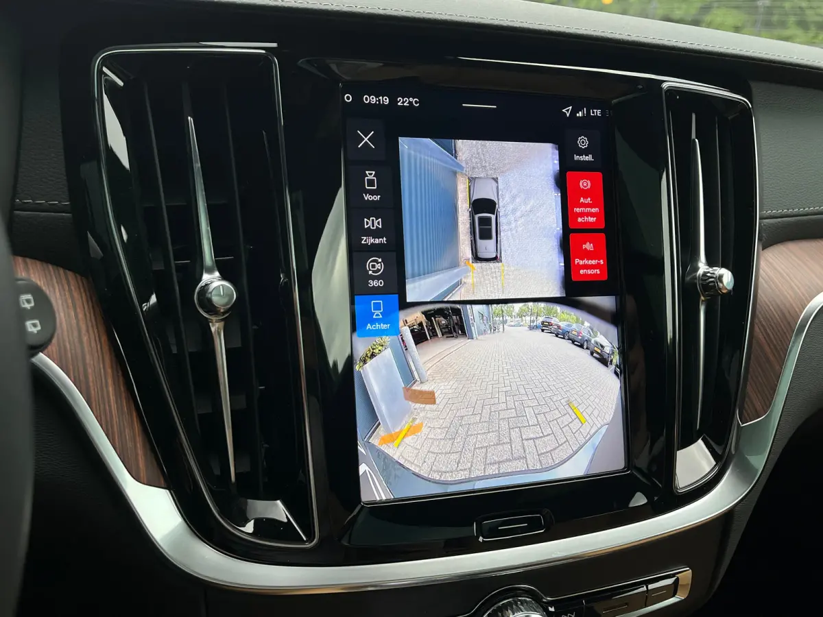 T6 Plug-In Hybrid Ultra Dark | Bowers & Wilkins | Stoelmassage | Pano | 360 camera | Gelamineerd glas | Nappa leder |
