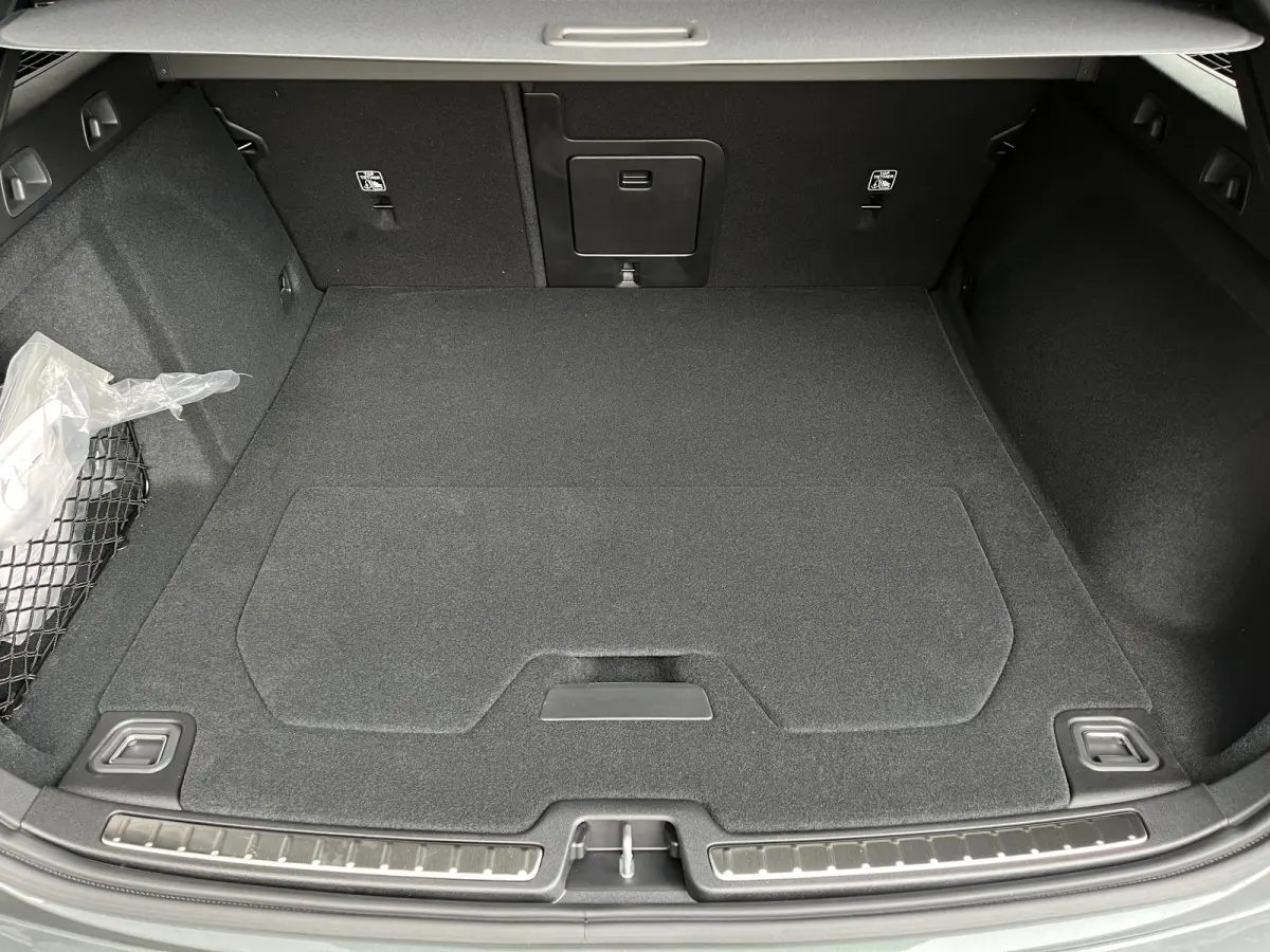 T6 Plug-In Hybrid Ultra Dark | Bowers & Wilkins | Stoelmassage | Pano | 360 camera | Gelamineerd glas | Nappa leder |