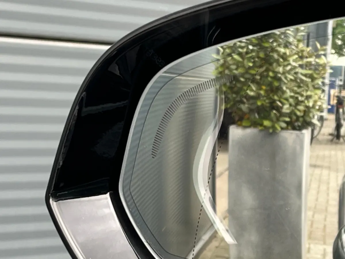 T6 Plug-In Hybrid Ultra Dark | Bowers & Wilkins | Stoelmassage | Pano | 360 camera | Gelamineerd glas | Nappa leder |