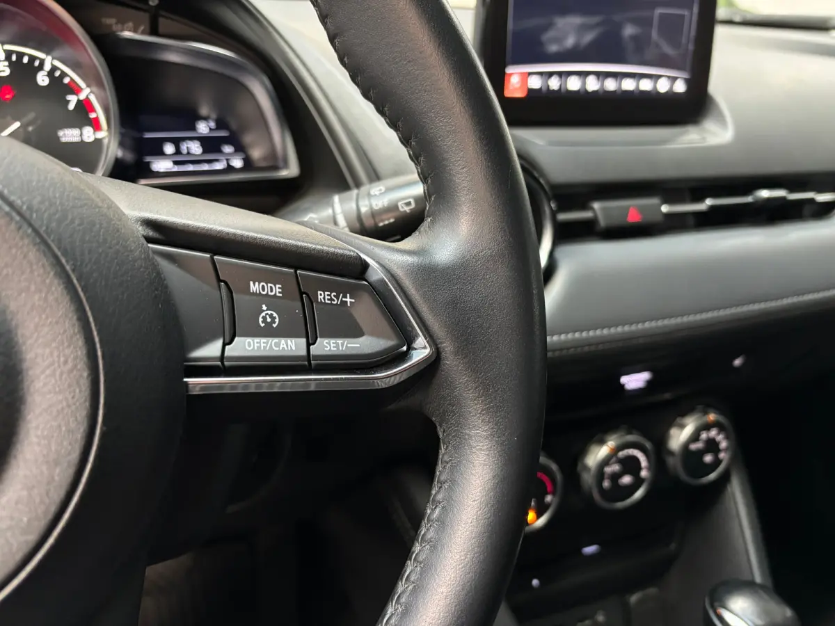 2.0 SkyActiv-G 121 Luxury / Camera / Navigatie