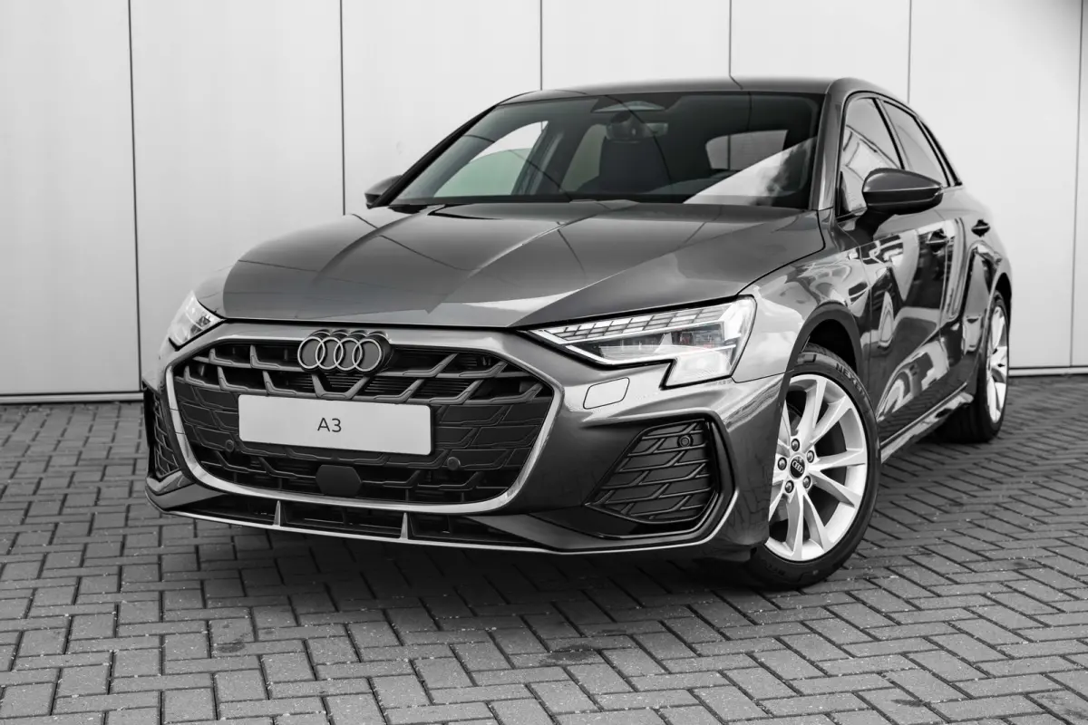 S edition | Aluminium optiek in het interieur | Assistentiepakket Rijden en Parkeren Plus | Audi virtual cockpit