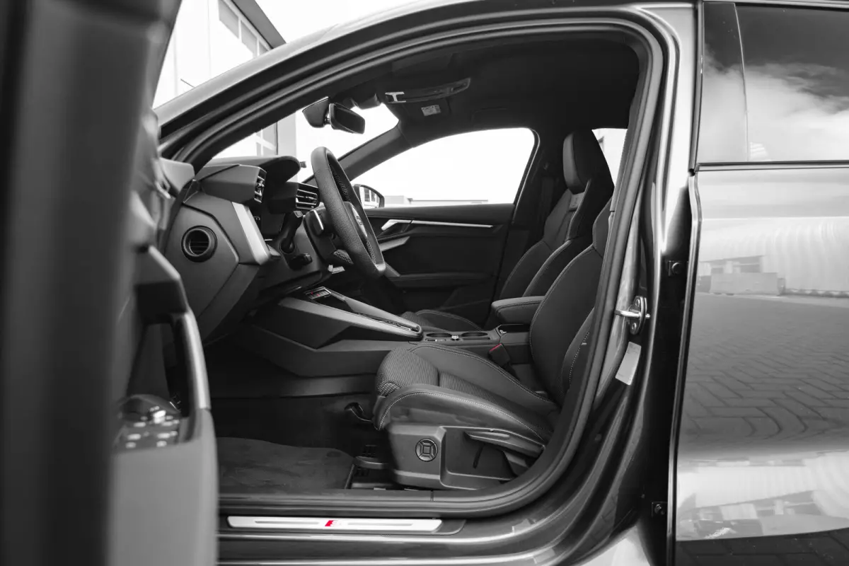 S edition | Aluminium optiek in het interieur | Assistentiepakket Rijden en Parkeren Plus | Audi virtual cockpit